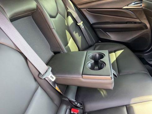 Used 2025 Cadillac CT4 Luxury image 23