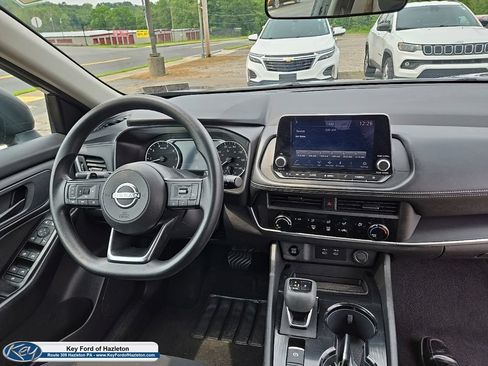 Used 2024 Nissan Rogue S AWD/4WD image 20