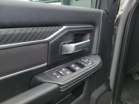New 2026 RAM 3500 Big Horn AWD/4WD image 19