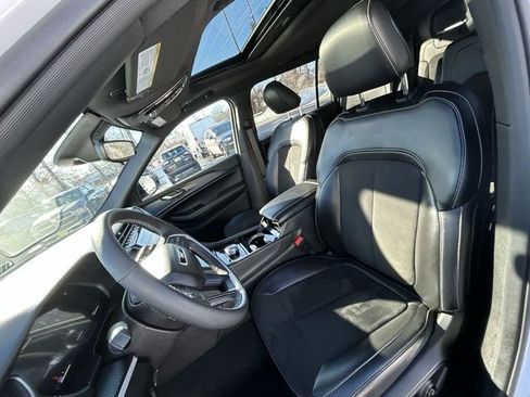 Certified 2023 Jeep Grand Cherokee L Laredo image 15