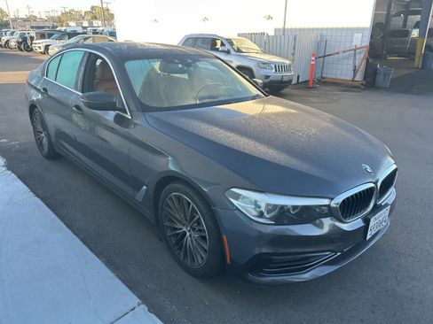 Used 2019 BMW 530e image 8