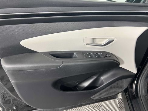 Used 2022 Hyundai Tucson SEL FWD image 13