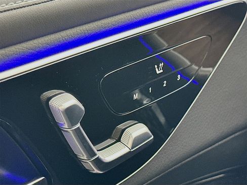 Certified 2025 Mercedes-Benz GLC 300 4MATIC image 22