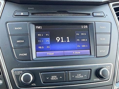 Used 2017 Hyundai Santa Fe Sport image 17