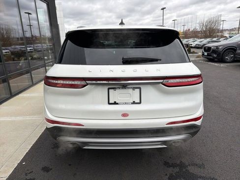 New 2026 Lincoln Corsair Premiere image 4