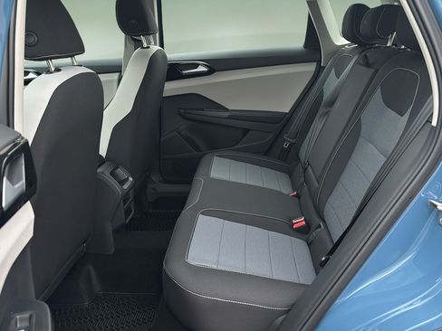 New 2026 Volkswagen Taos S FWD image 15