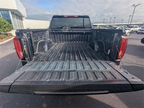 Used 2024 GMC Sierra 1500 SLT image 13