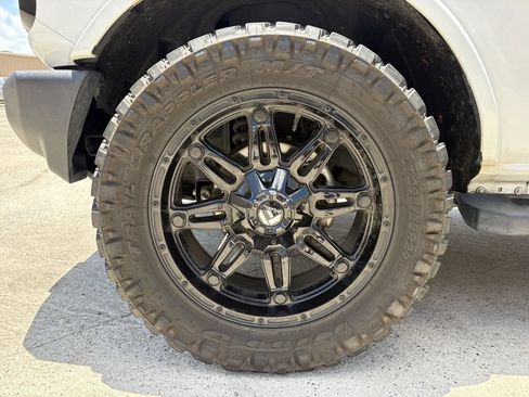 Used 2022 Ford Bronco Outer Banks AWD/4WD image 9