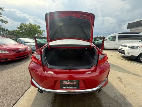 Used 2017 Honda Accord EX-L image 18