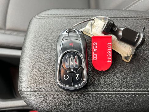 Used 2025 Buick Encore GX Preferred image 22