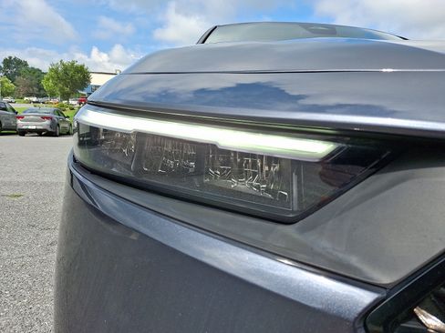 Used 2024 Honda Accord EX image 9