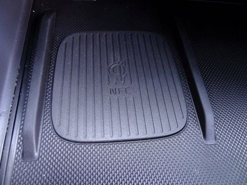 Used 2024 Hyundai Sonata Limited image 45