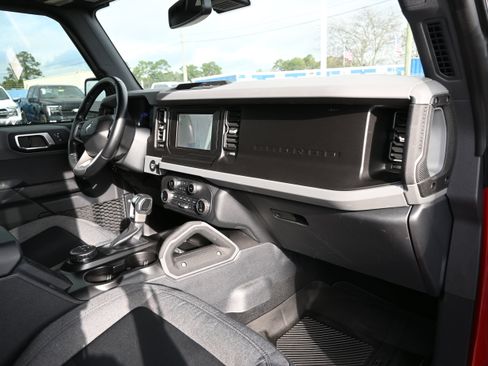 Used 2021 Ford Bronco Big Bend image 14