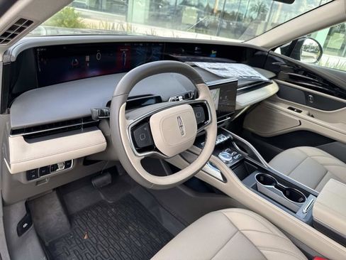 New 2025 Lincoln Nautilus Premier w/ Jet Appearance Package image 14