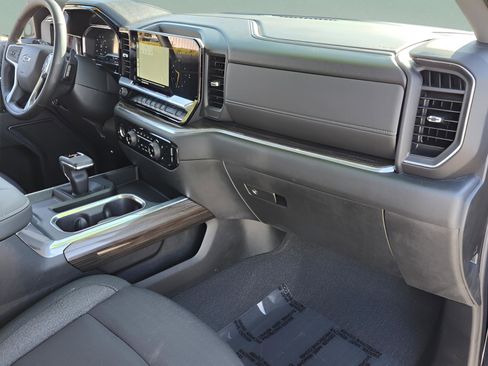 Used 2024 Chevrolet Silverado 1500 RST image 15