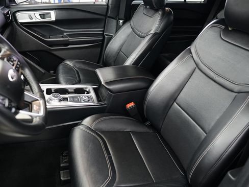 Used 2020 Ford Explorer ST w/ ST Street Pack AWD/4WD image 35