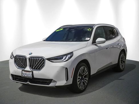 Used 2026 BMW X3 xDrive30i w/ Convenience Package AWD/4WD image 3