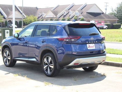 Used 2023 Nissan Rogue Platinum w/ Platinum Premium Package AWD/4WD image 3