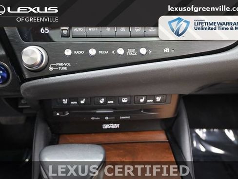 Certified 2022 Lexus ES 300h Ultra Luxury w/ Accessory Package 2 FWD image 17