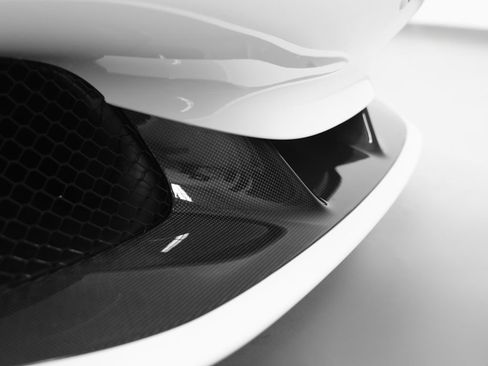 Used 2022 Ferrari F8 Tributo RWD image 6