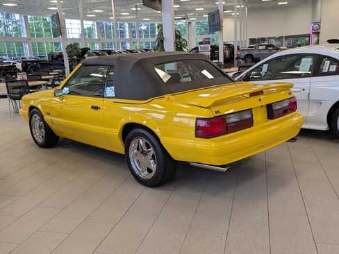 Used 1993 Ford Mustang LX RWD image 5