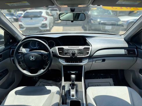 Used 2015 Honda Accord LX image 28