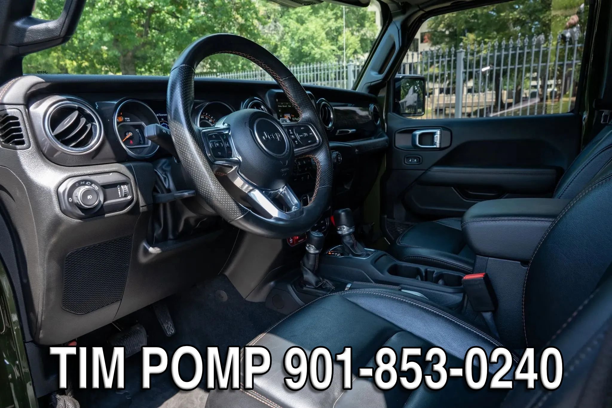 Used 2023 Jeep Wrangler Unlimited Rubicon 392 w/ Trailer Tow Package AWD/4WD image 10