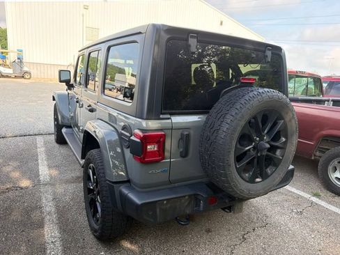 Used 2021 Jeep Wrangler Unlimited Sahara w/ Cold Weather Group AWD/4WD image 5