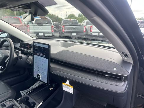 New 2025 Ford Mustang Mach-E Premium image 12