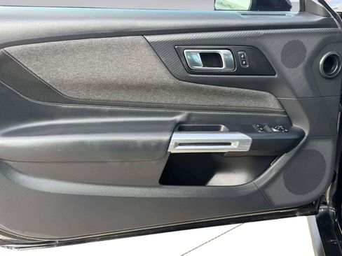 Used 2024 Ford Mustang Coupe RWD image 18