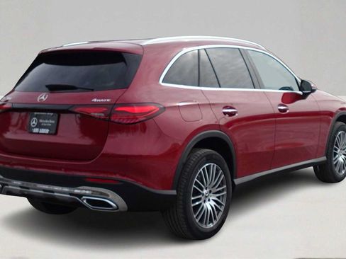 Used 2026 Mercedes-Benz GLC 300 4MATIC image 5