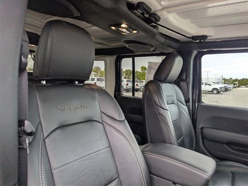 Used 2023 Jeep Wrangler Sahara image 11