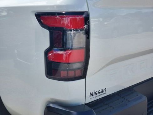 New 2026 Nissan Frontier S image 3