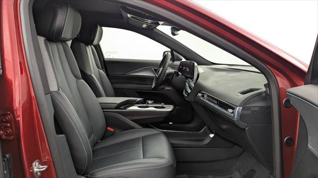 Used 2024 Cadillac Lyriq Tech RWD image 22