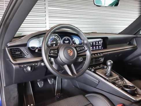 Used 2022 Porsche 911 Carrera 4S image 4