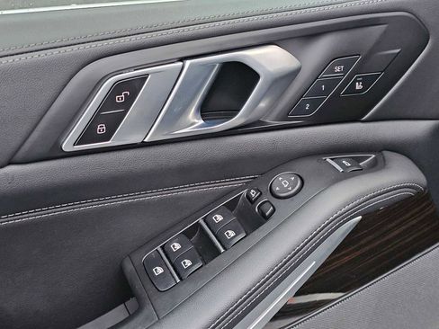 Used 2024 BMW X5 xDrive40i image 23