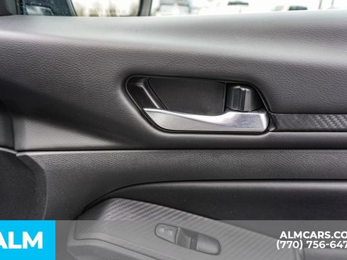 Used 2024 Nissan Altima 2.5 SV image 51