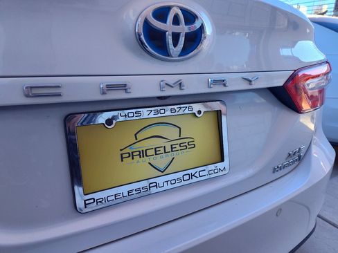 Used 2018 Toyota Camry XLE image 51