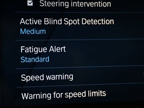 Used 2025 BMW M3 w/ Executive Package image 36