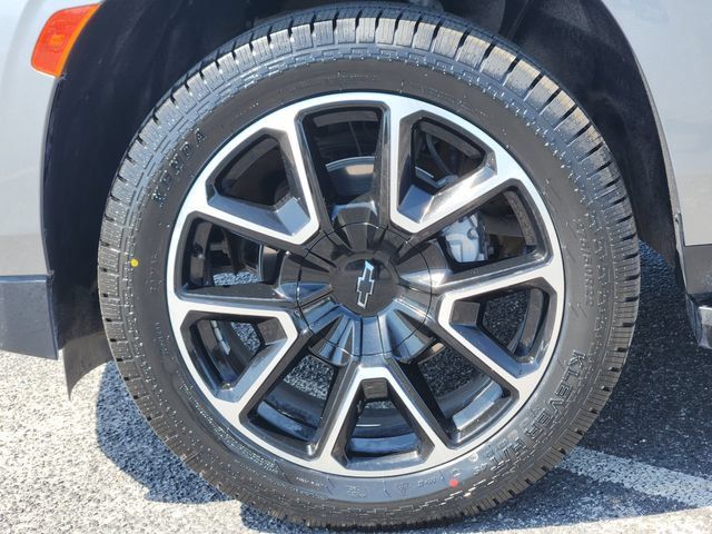 Used 2023 Chevrolet Tahoe RST w/ Max Trailering Package AWD/4WD image 8