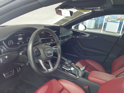 Used 2022 Audi S5 Prestige image 2