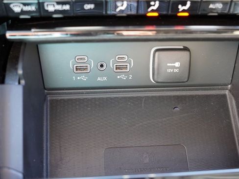 Certified 2023 Jeep Grand Cherokee Laredo w/ Luxury Tech Group I image 27