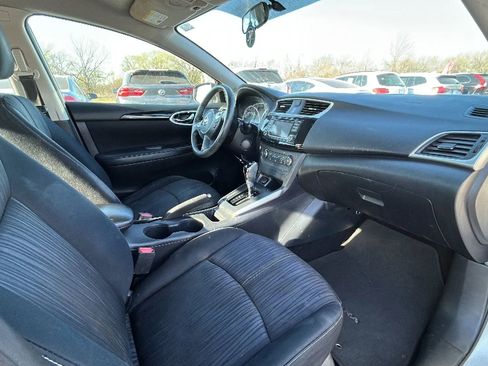 Used 2017 Nissan Sentra SV FWD image 27