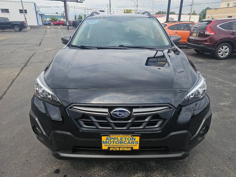 Used 2021 Subaru Crosstrek 2.5i Sport w/ Moonroof Package image 3