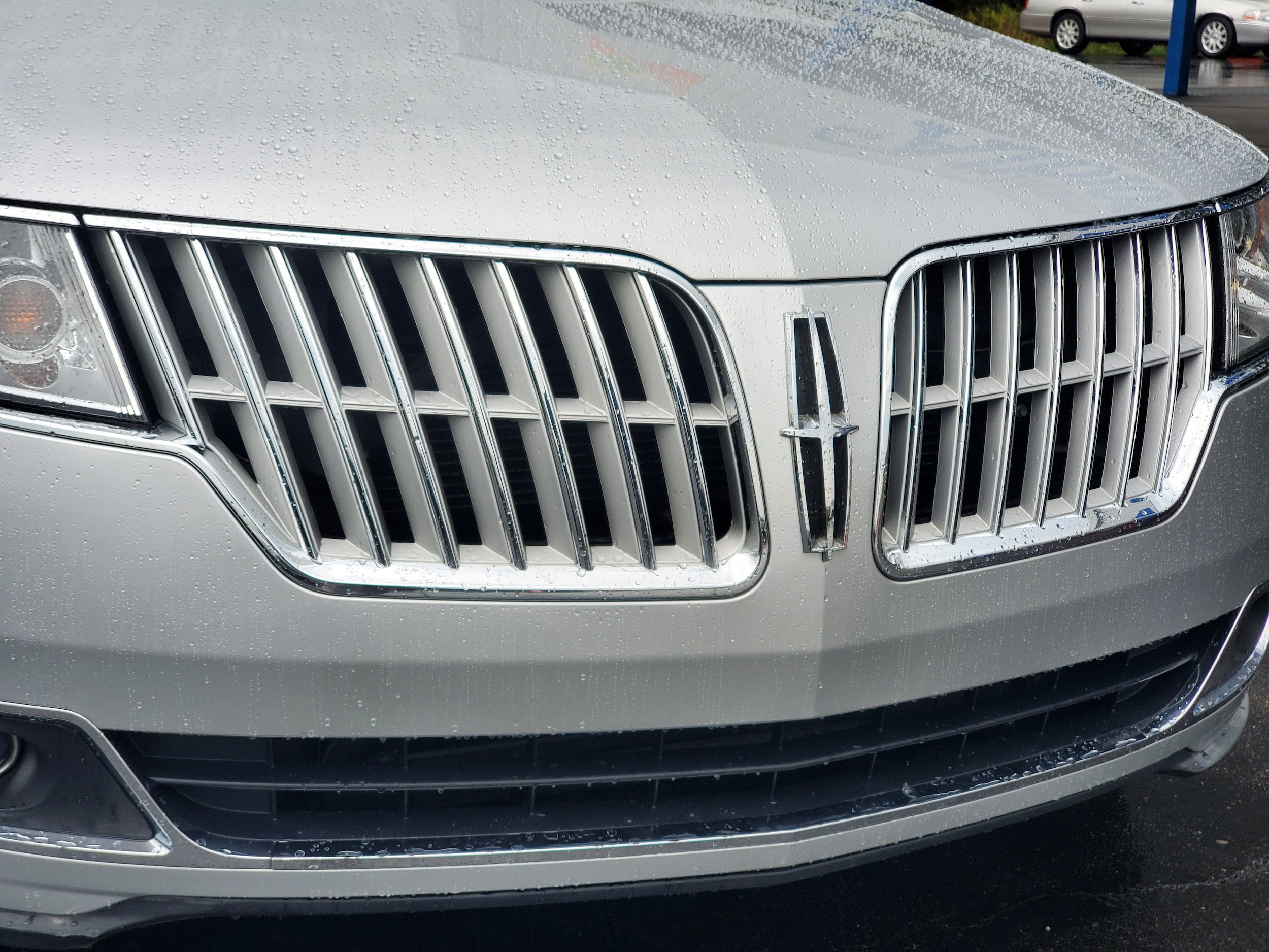 Used 2011 Lincoln MKZ FWD image 7