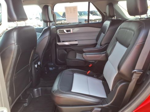 Certified 2023 Ford Explorer XLT w/ Equipment Group 202A AWD/4WD image 17
