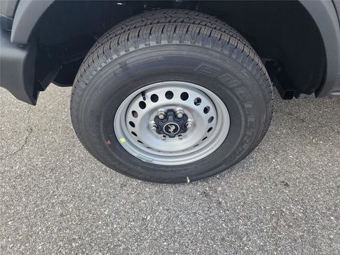 New 2025 Ford Bronco image 9