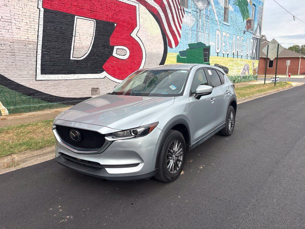 Used 2021 MAZDA CX-5 Touring FWD image 2
