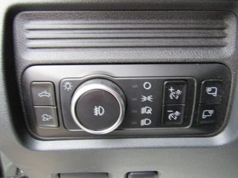 Used 2025 Ford F250 Lariat w/ Chrome Package AWD/4WD image 11