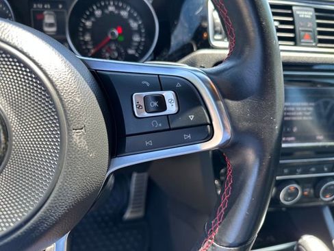 Used 2018 Volkswagen Jetta GLI FWD image 20